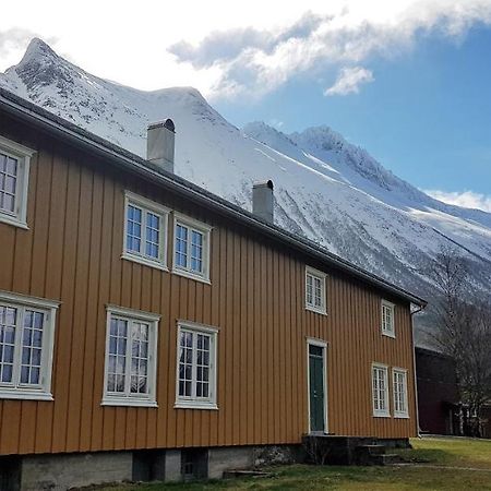 Lensmansgarden Marteinsgarden Apartment Innfjorden Екстериор снимка