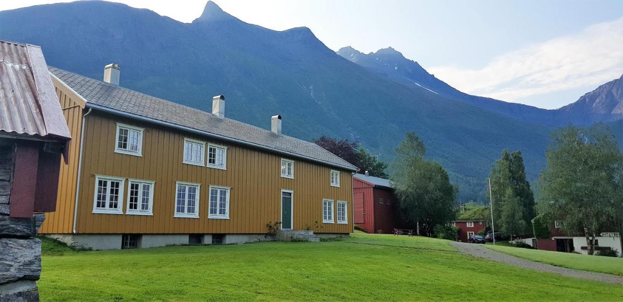 Lensmansgarden Marteinsgarden Apartment Innfjorden Екстериор снимка